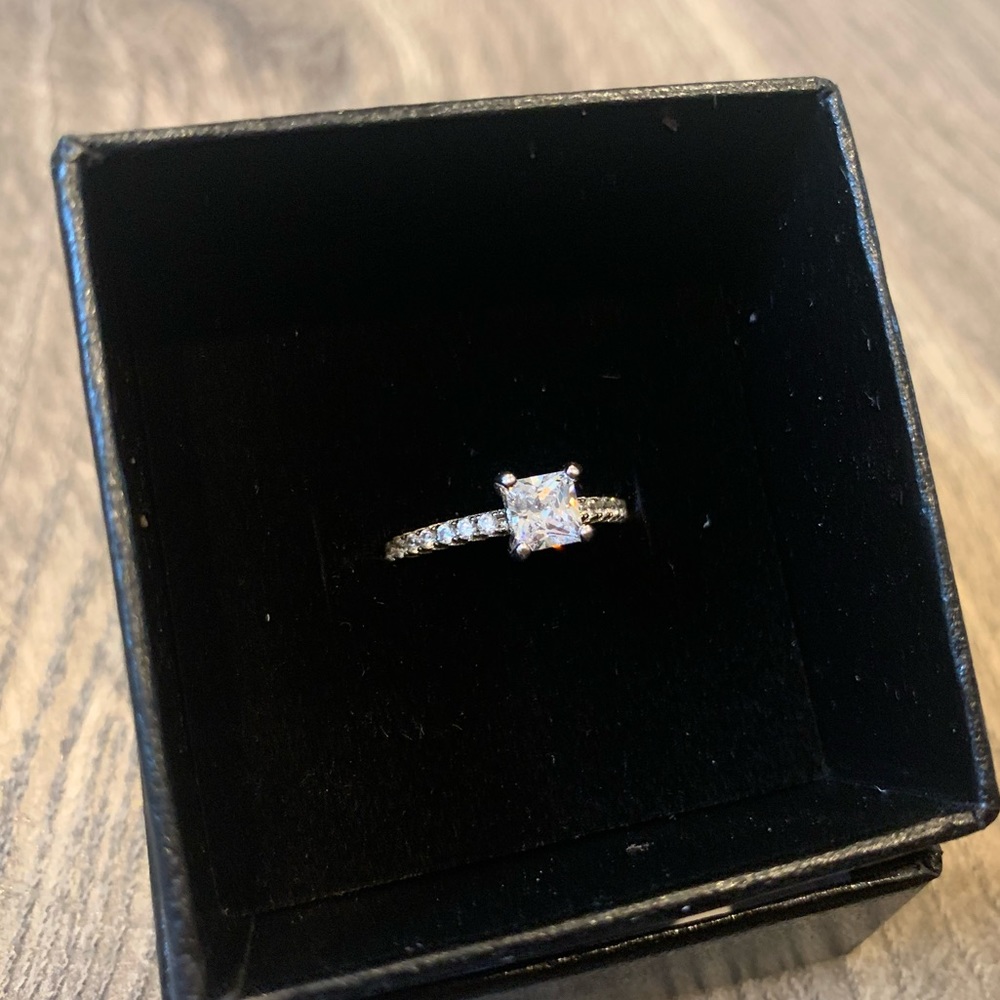 Wedding Ring 925 Sterling Silver Princess Cut CZ Size 6 NEW